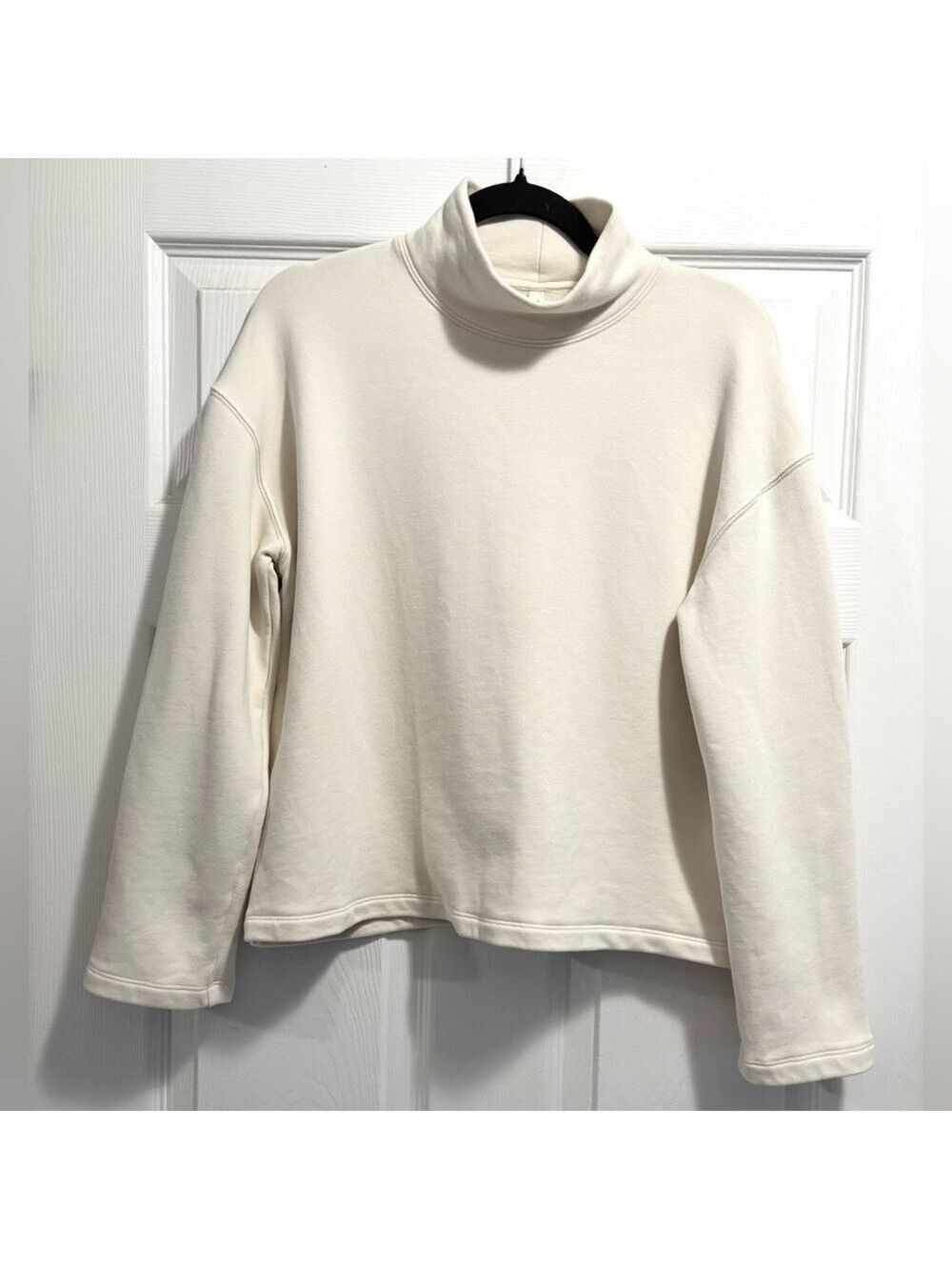 Aritzia The Group Babaton Sweater Mock Neck Oversized Sweatshirt Cream Size XS